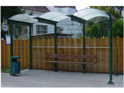 Lavička v zastávce AUZA