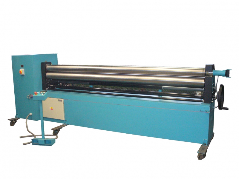 Zakružovačka plechu strojní XZC 3000/2 E 